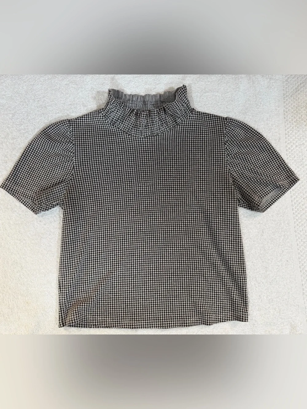 Zara Houndstooth Mock Neck Ruffle Top Puff Sleeve Smocked Gingham Academia Plaid
